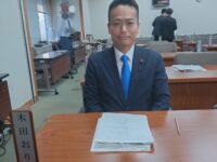 予算審査特別委員会の総括質問最終日