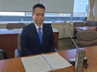 企画総務委員会にて自民党を代表して賛成意見を開陳