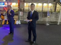 下村博文さんと東武練馬駅北口にて駅頭