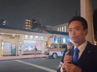 決算総括質問終了後、下村博文候補の応援