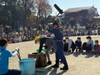 紅梅小学校の土曜授業での餅つき