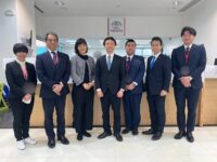 板橋第七小学校特別支援学級児童のトヨタモビリティ東京北池袋店訪問