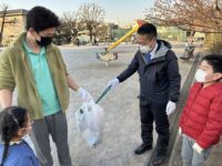 放課後等デイサービス「ぬくあい」の皆さんとの地域の清掃活動