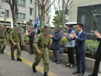 首都直下地震を想定した都内行進訓練