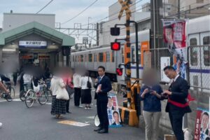 東武練馬駅北口前にて、松田やすまさ東京都議会議員と挨拶