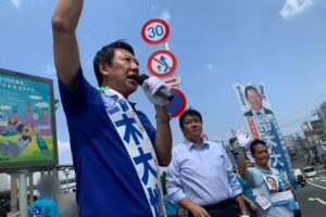 鈴木大地候補が板橋区内で街頭演説。