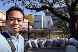 徳丸ニュースターの会の赤徳公園清掃活動