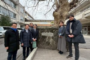 生駒市立生駒南小学校と南中学校視察