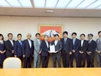 板橋区議会自由民主党議員団による「板橋区における麻しん(はしか)対策の強化に関する緊急申し入れ」