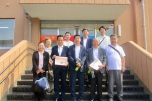 区議会文教児童委員会にて、三重県津市と三重大学が共同で運営する「子ども教育センター」視察