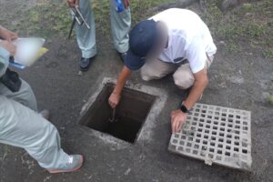 大原第二公園（通称:あいさつ公園）の「雨水ます」清掃
