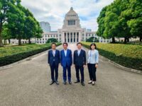 下村博文代議士に相談