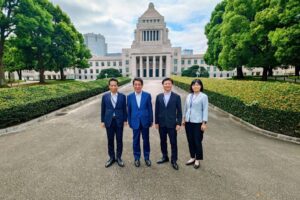 下村博文代議士に相談