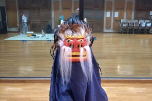 徳丸北野神社獅子舞保存会の三匹獅子舞の練習